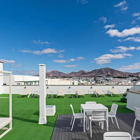 Limonade Deluxe Main Center By Pvl * Playa Blanca (Lanzarote)